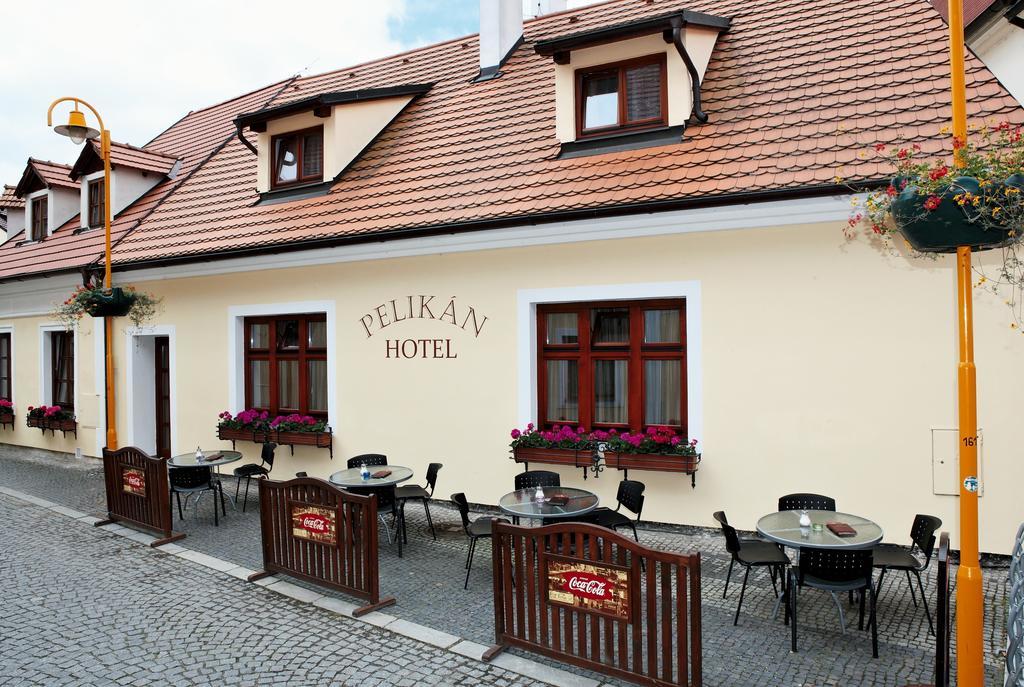 Hotel Pelikan Třeboň Εξωτερικό φωτογραφία