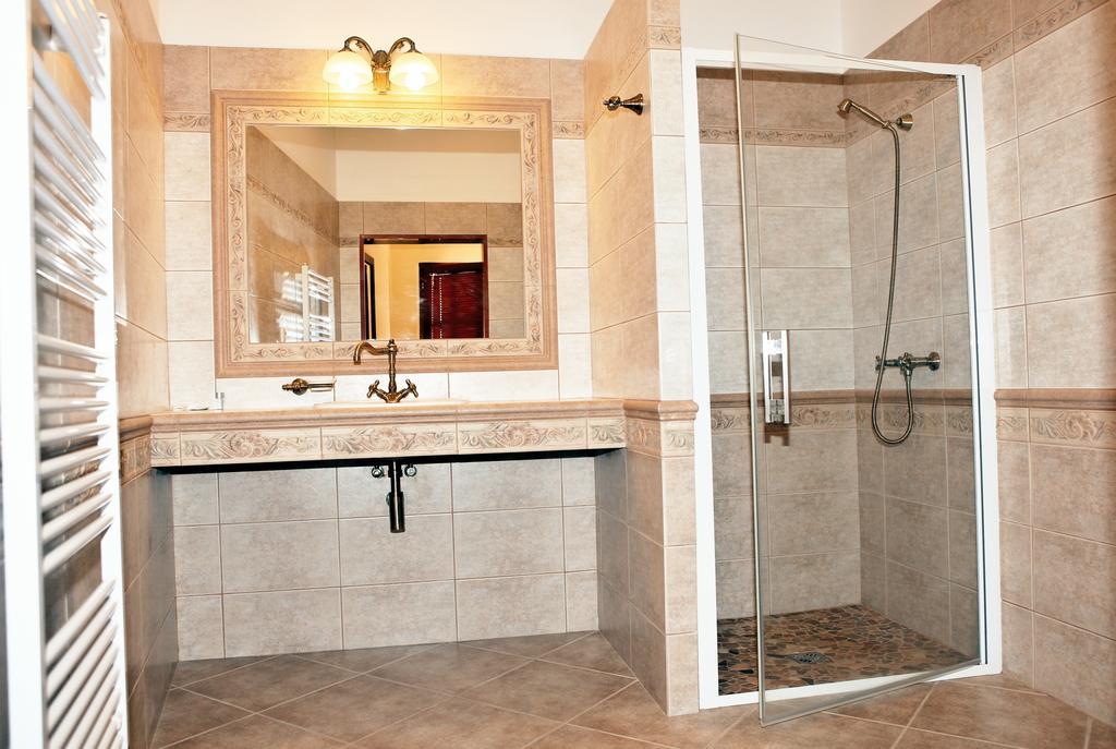 Hotel Pelikan Třeboň Δωμάτιο φωτογραφία