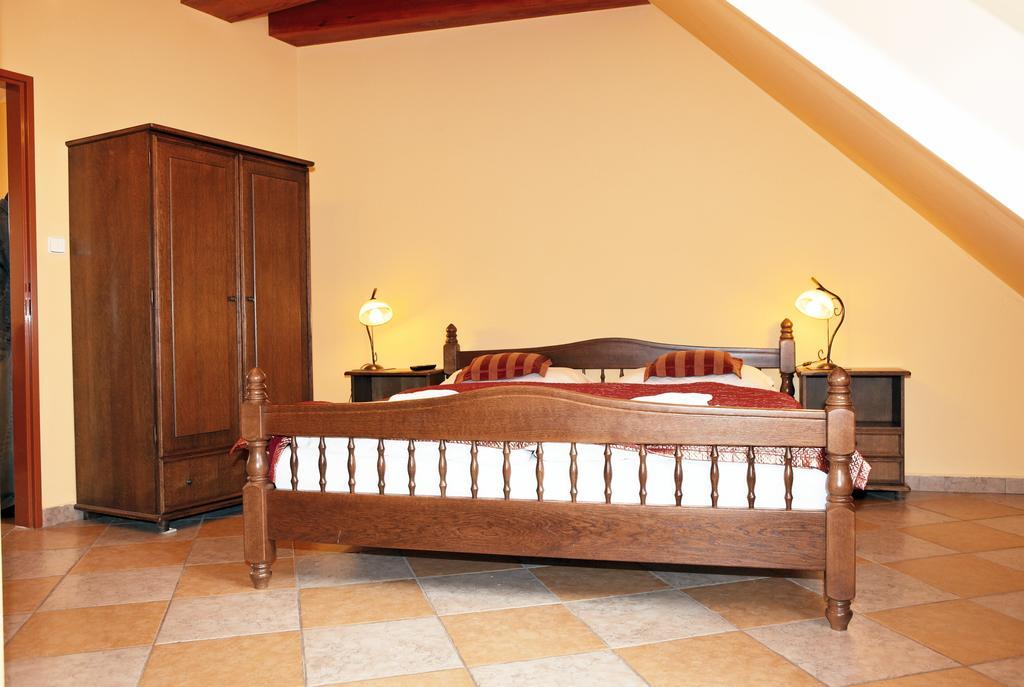 Hotel Pelikan Třeboň Δωμάτιο φωτογραφία