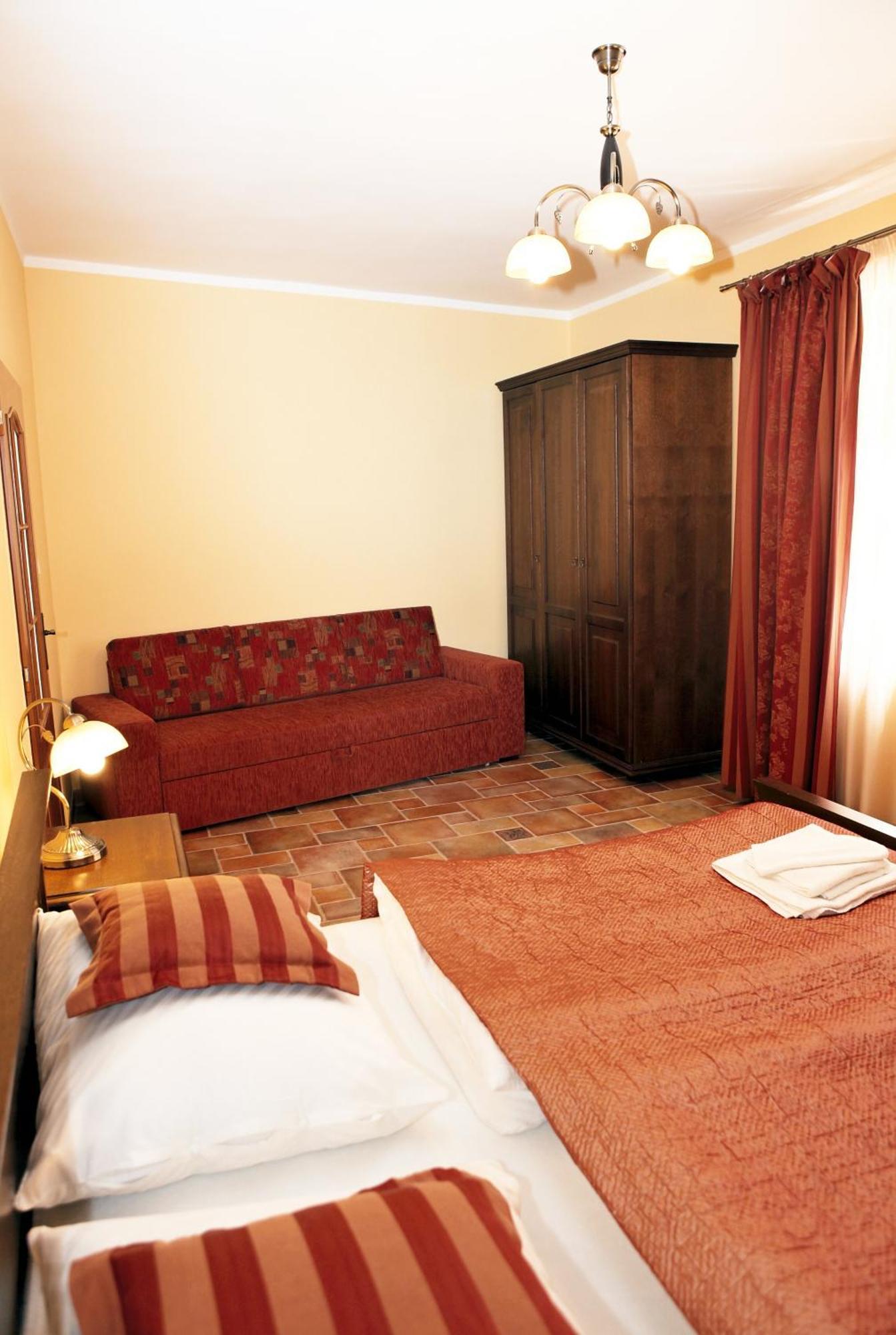 Hotel Pelikan Třeboň Εξωτερικό φωτογραφία