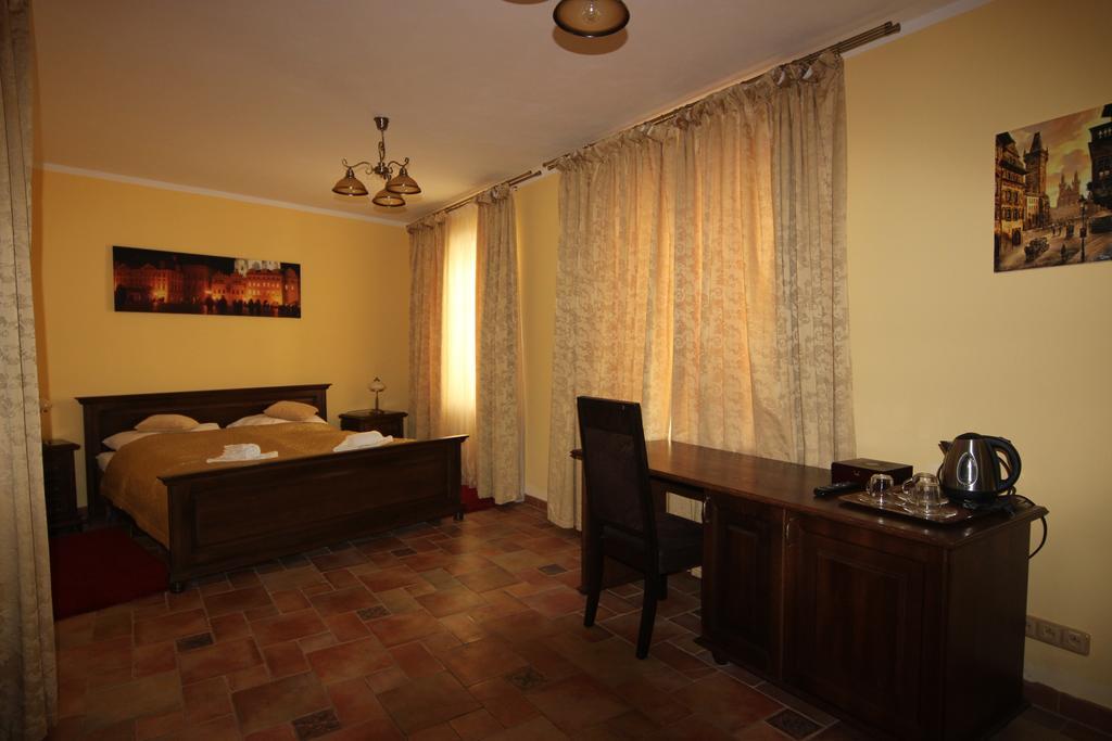 Hotel Pelikan Třeboň Εξωτερικό φωτογραφία